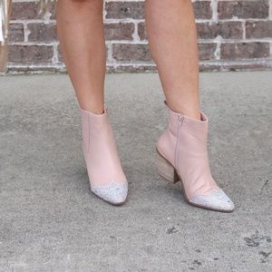 Matisse Western Bootie Womens Size 7.5 Natural Blush Rhinestone Toe NIBWT